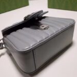 Gucci Women GG Marmont Mini Top Handle Bag Grey Matelassé Leather Double G – Bild 6