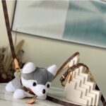 Louis Vuitton LV Unisex Leash MM Monogram Coated Canvas Cowhide Leather - immagine 2