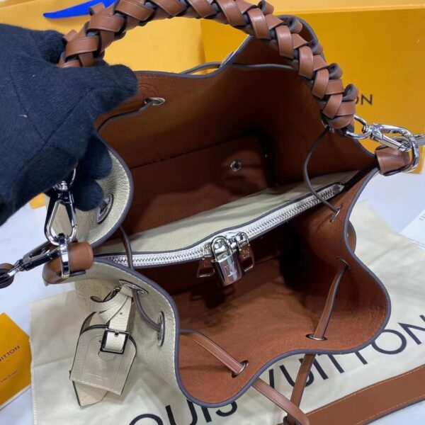 Louis Vuitton LV Unisex Muria Bucket Bag Crème Beige Mahina Perforated Calf Leather (17)