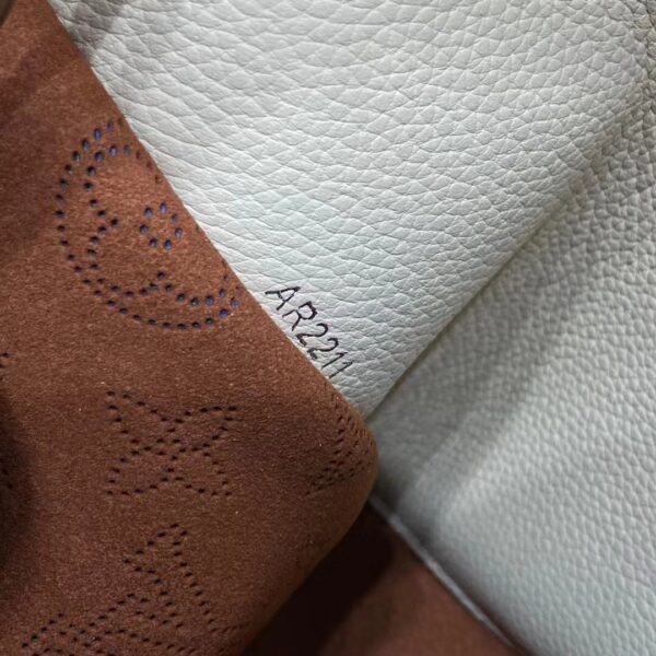 Louis Vuitton LV Unisex Muria Bucket Bag Crème Beige Mahina Perforated Calf Leather (6)