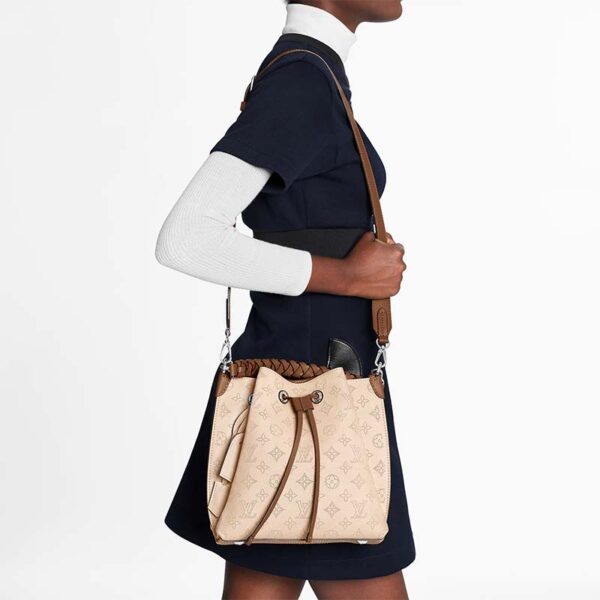 Louis Vuitton LV Unisex Muria Bucket Bag Crème Beige Mahina Perforated Calf Leather (8)