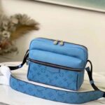 Louis Vuitton LV Unisex Outdoor Messenger Navy Blue Taiga Cowhide Leather Monogram Canvas – Image 2