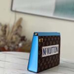 Louis Vuitton LV Unisex Pochette Voyage Monogram Coated Canvas Cowhide Leather - immagine 5