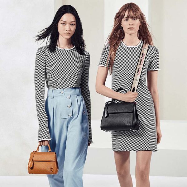 Louis Vuitton LV Women Cluny Mini Handbag Black Epi Grained Cowhide Leather (12)