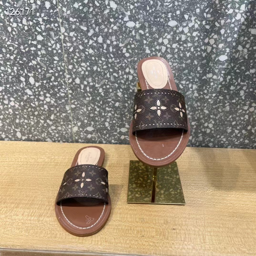 Louis Vuitton Lock It Flat Mule Cacao. Size 38.0