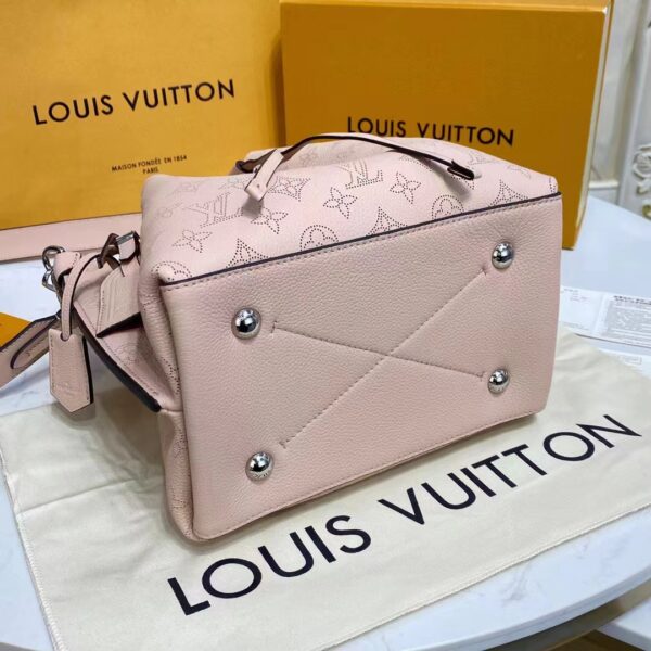Louis Vuitton LV Women Muria Bucket Bag Galet Gray Mahina Perforated Calf Leather (7)