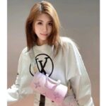 Louis Vuitton LV Women Papillon BB Handbag Sunrise Pastel Monogram Coated Canvas - Imagen 13