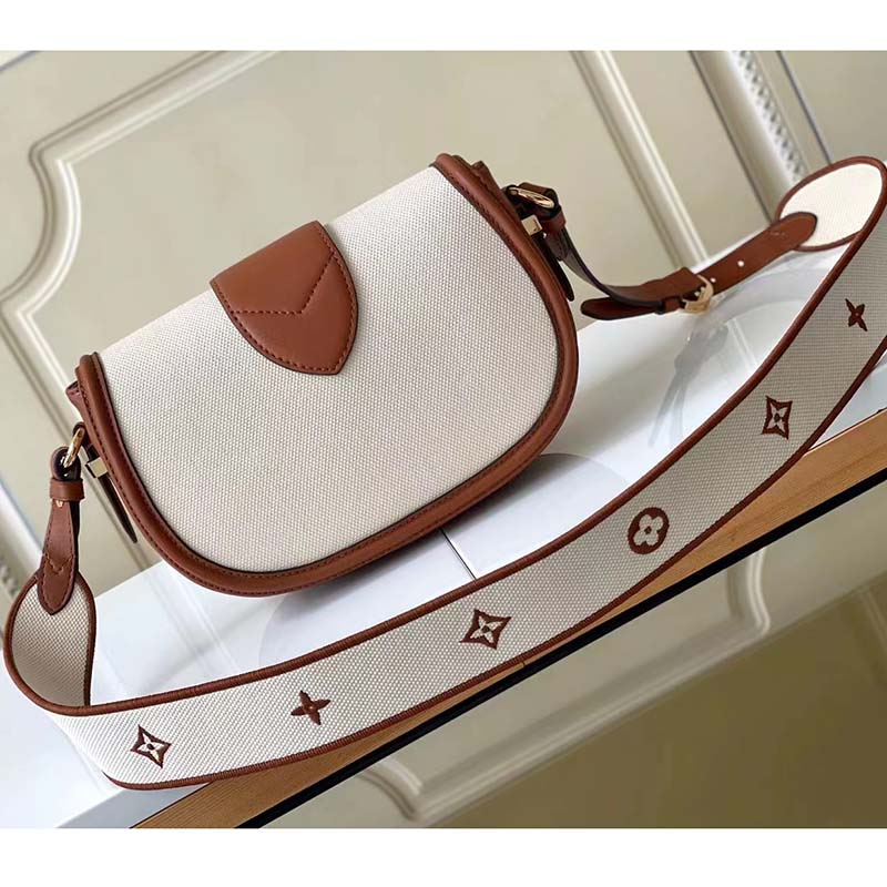 LOUIS VUITTON Canvas Smooth Calfskin LV Pont 9 Soft MM Caramel Brown  1262239