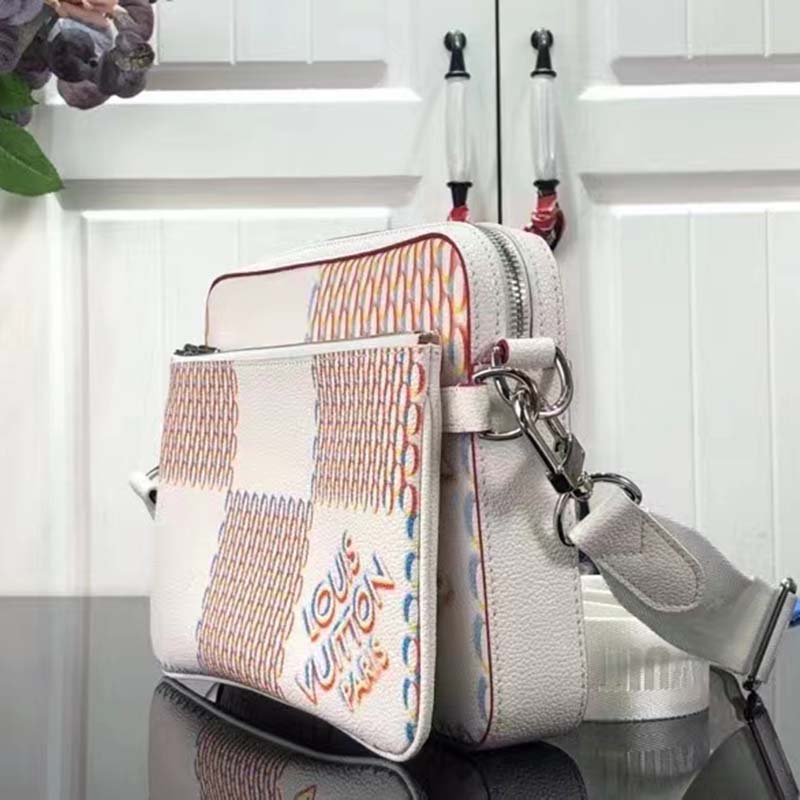 Louis Vuitton Trio Messenger White Damier Spray