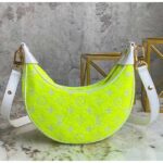Louis Vuitton Women Loop Half-Moon Baguette Bag Yellow Monogram Jacquard Velvet - Imagen 4