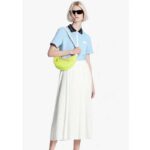 Louis Vuitton Women Loop Half-Moon Baguette Bag Yellow Monogram Jacquard Velvet - Imagen 11