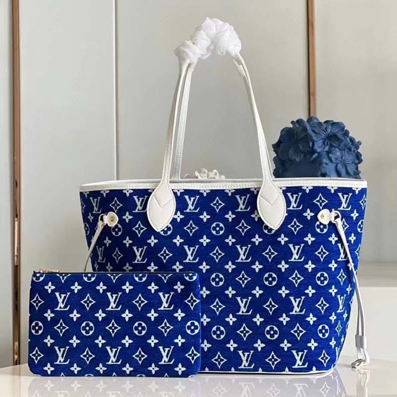 Neverfull leather tote Louis Vuitton Blue in Leather - 26014667