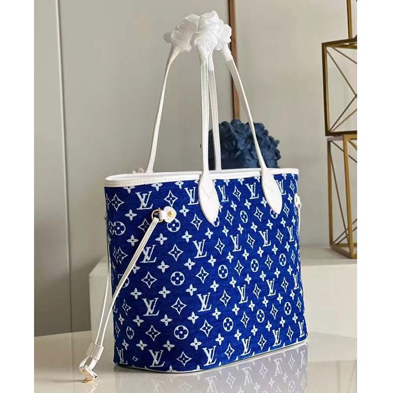 Louis Vuitton Blue Monogram Velvet Match Neverfull MM Tote with Pouch  24lv517s For Sale at 1stDibs