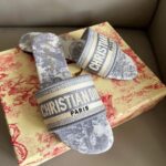 Dior Unisex CD Dway Slide Grey Toliet De Jouy Embroidered Cotton – Bild 2