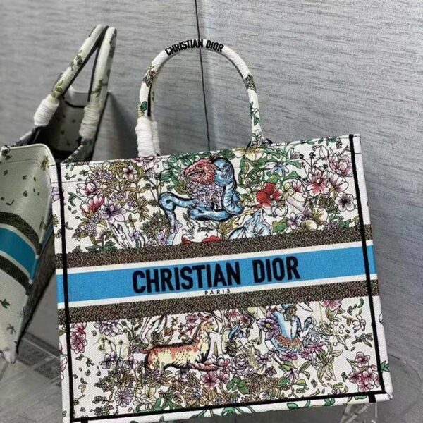 Dior Unisex CD Large Book Tote Latte Multicolor D-Constellation Embroidery (9)