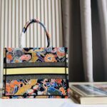 Dior Unisex CD Medium Book Tote Black Multicolor Dior Zodiac Fantastico Embroidery - Imagen 3