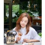 Fendi Women Mon Tresor Beige Black Straw Mini Bag - Image 11