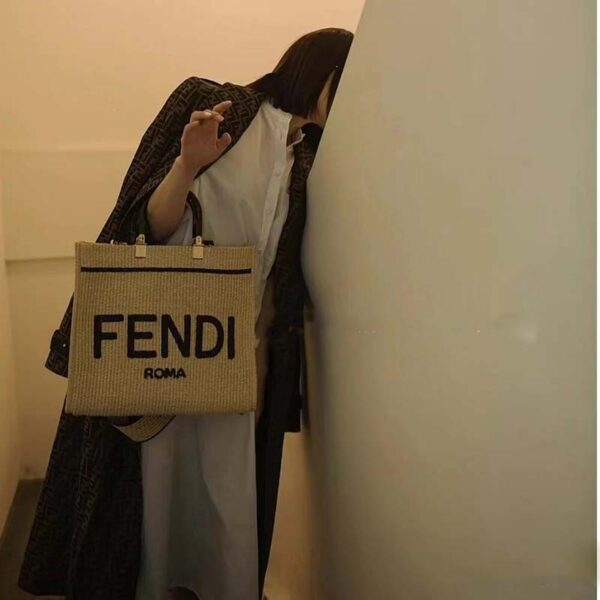 Fendi Women Sunshine Medium Beige Black Straw Shopper (3)