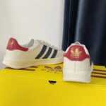 Gucci Unisex Adidas x Gucci Gazelle Sneaker White Suede Trefoil Label – Bild 9