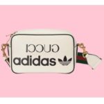Petit sac à bandoulière unisexe Gucci Adidas x Gucci en cuir blanc avec G entrelacés