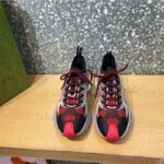 Gucci Unisex Run Sneaker Black Red GG Technical Knit Fabric Interlocking G Rubber - Imagen 6