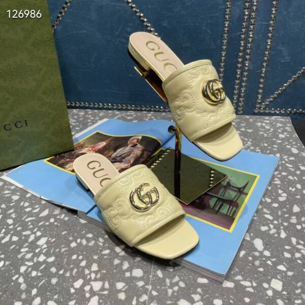 Gucci Women Matelassé Slide Sandal Beige GG Matelassé Leather Square Toe Flat (10)