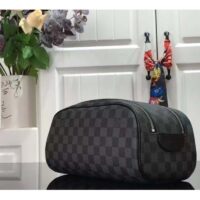 Louis Vuitton LV Unisex Dopp Kit Toilet Pouch Grey Damier Graphite Canvas (8)