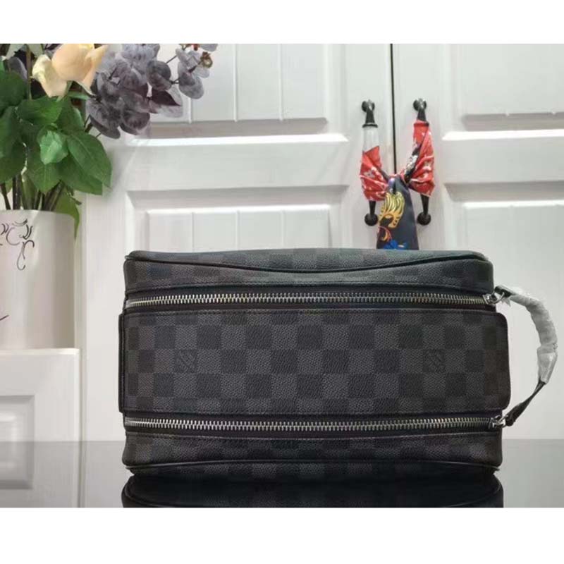 Louis Vuitton Dopp Kit Toilet Pouch Graphite Damier Graphite