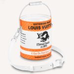 Bolso Louis Vuitton LV unisex de lona y piel de vacuno con revestimiento naranja en lata de pintura