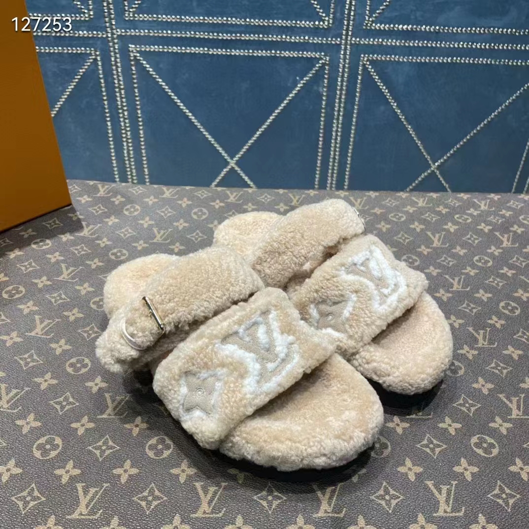 Replica Louis Vuitton Paseo Flat Comfort Mules In Beige Shearling