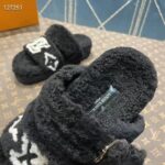 Louis Vuitton LV Unisex Paseo Flat Comfort Mule Black Shearling Monogram Flowers - Bild 9