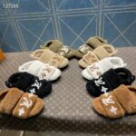 Louis Vuitton LV Unisex Paseo Flat Comfort Mule Dark Green Shearling Monogram Flowers - immagine 12