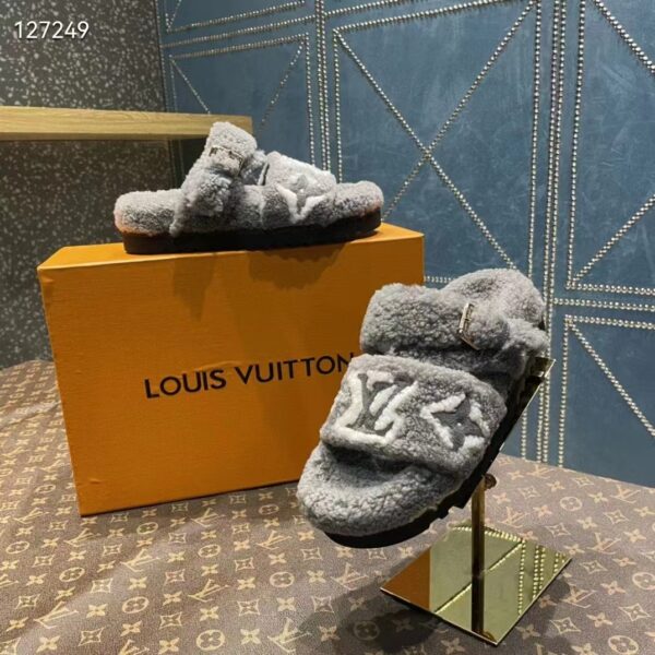 Louis Vuitton LV Unisex Paseo Flat Comfort Mule Grey Shearling Monogram Flowers (9)