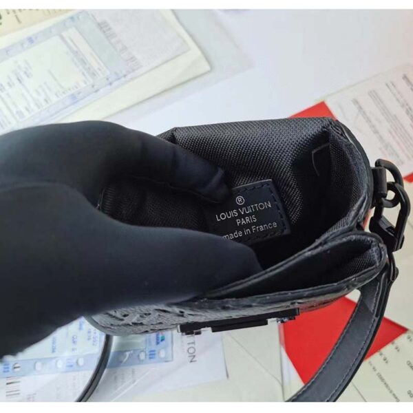 Louis Vuitton LV Unisex S-Lock Vertical Wearable Wallet Black Taurillon Monogram Leather (5)