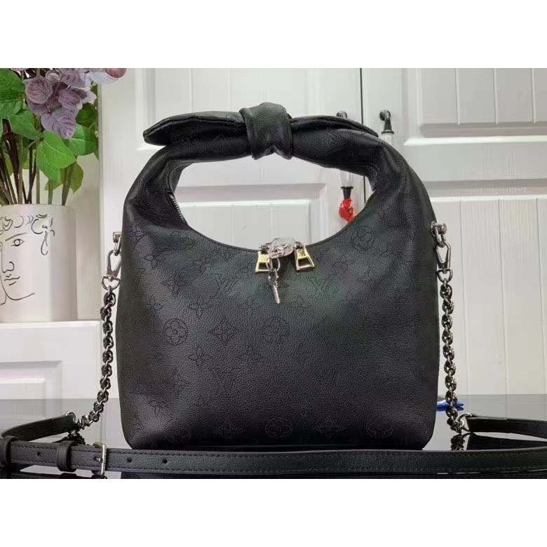 Louis Vuitton Why Knot mm Black Mahina