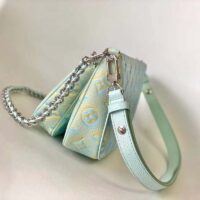 Louis Vuitton LV Women Multi Pochette Accessoires Green Sprayed Embossed Grained Cowhide (2)