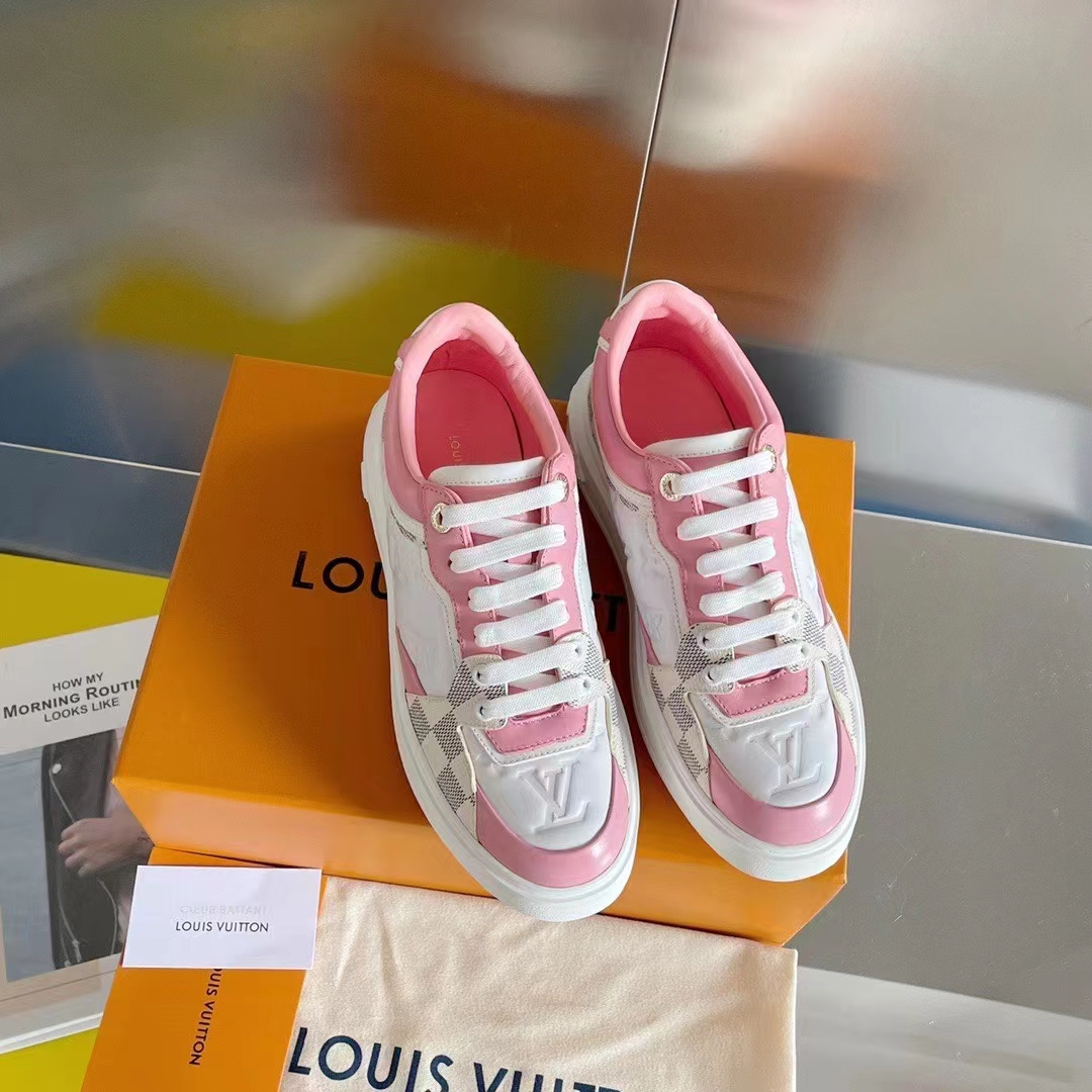 Louis Vuitton - Louis Vuitton Time Out 'Logo Print - White Pink' (37 EUR), myGemma