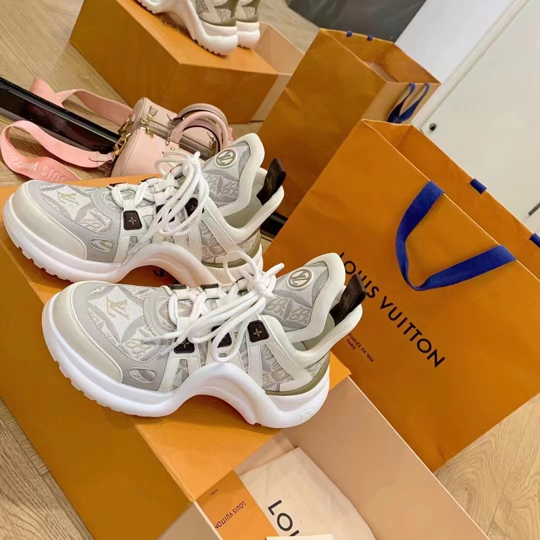 Louis Vuitton 1AB319 LV Archlight Sneaker , Beige, Confirm