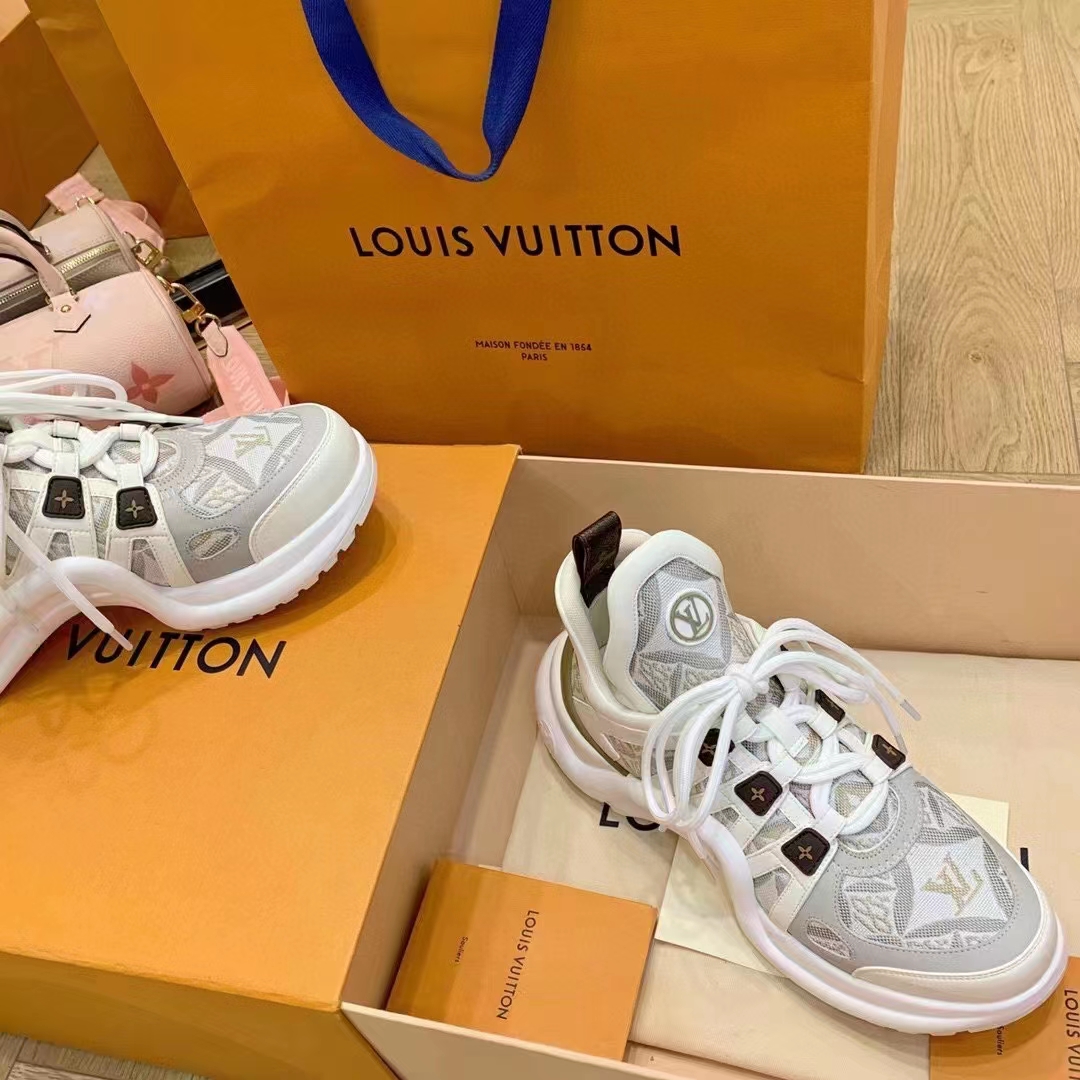Louis Vuitton Lv Archlight Sneaker 185385