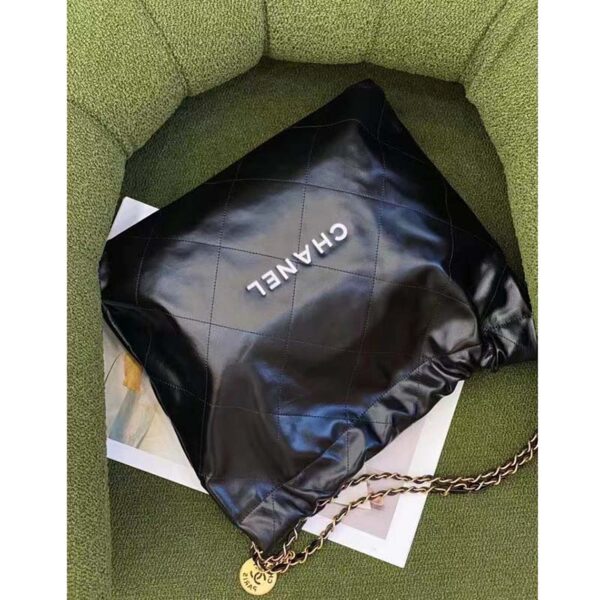 Chanel Women 22 Handbag Shiny Calfskin Gold-Tone Metal Black (4)