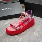 Sandales à bout ouvert Chanel pour femme en cuir de veau violet rose