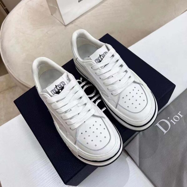 Dior Unisex CD D-Freeway Sneaker Vibe White Calfskin Leather Two Tone Rubber Sole Star (9)