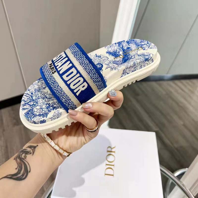 Dior Women CD Dway Slide Bright Blue Toile De Jouy Embroidered Cotton