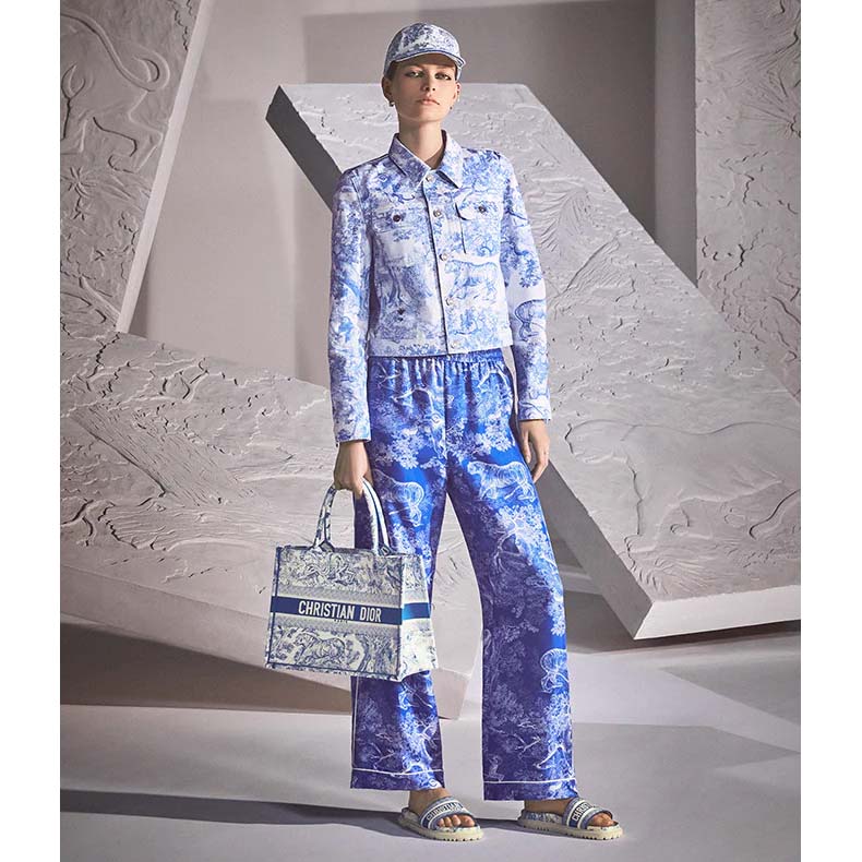 Dior Women CD Dway Slide Bright Blue Toile De Jouy Embroidered Cotton