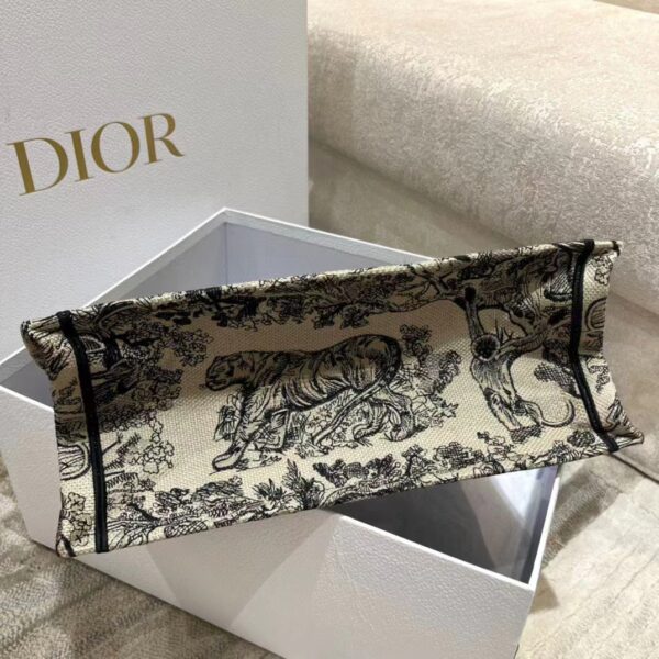 Dior Women CD Medium Book Tote Brown Toile De Jouy Embroidery (10)