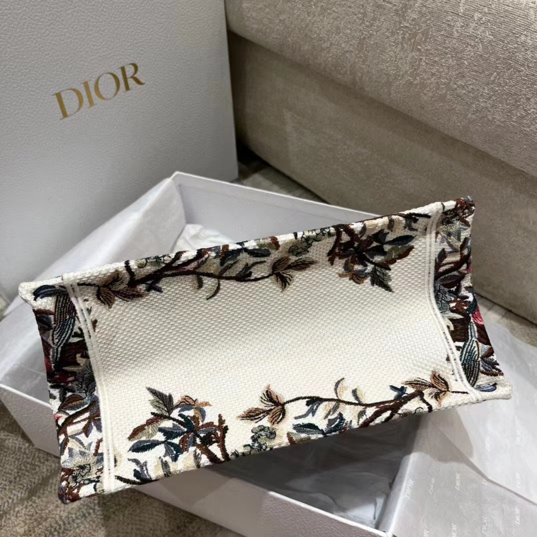 Large Dior Book Tote Latte Multicolor Dior Jardin d'Hiver Embroidery (42 x  35 x 18.5 cm)