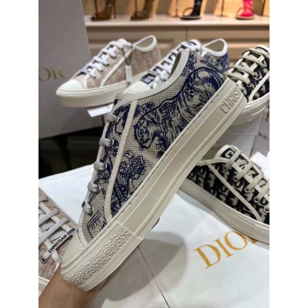 Dior Women Walk’n’Dior Sneaker Blue Toile De Jouy Embroidered Cotton (4)