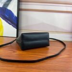 Fendi Women FF By The Way Mini Small Black Leather Boston Bag – Bild 5