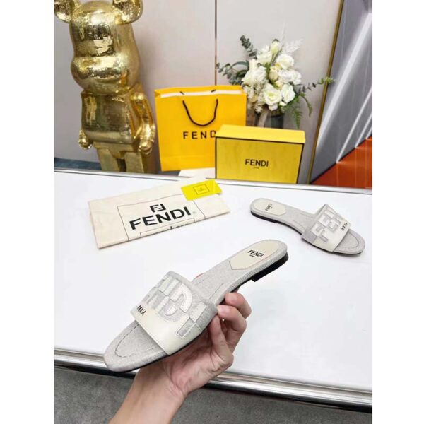 Fendi Women FF Signature Canvas White Leather Slides 1 Cm Heel (13)