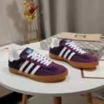 Gucci Unisex GG Adidas x Gucci Gazelle Sneaker Burgundy Velvet Suede Duchesse Demetra - immagine 2